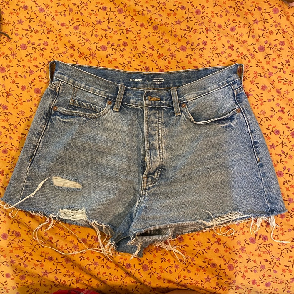 Old Navy Medium Wash Distressed Jean Shorts Sky High Waisted Denim